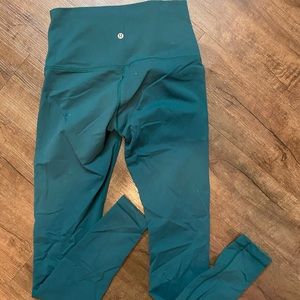 Lululemon wunder under